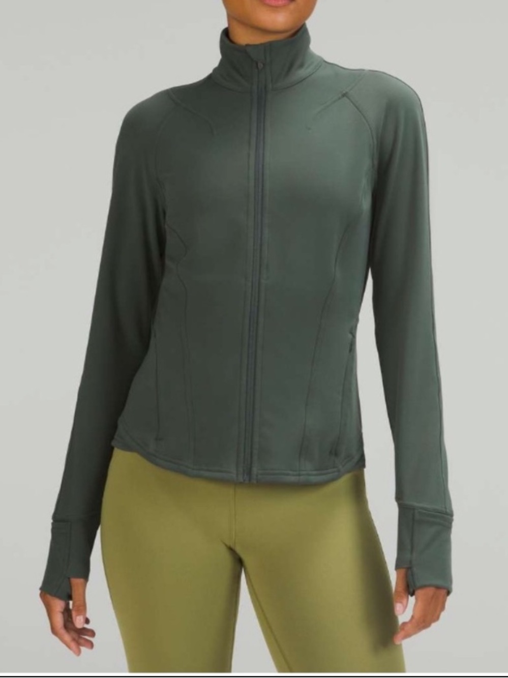 EUC 🍋 Lululemon InStill Jacket
Smoked Spruce Green 8